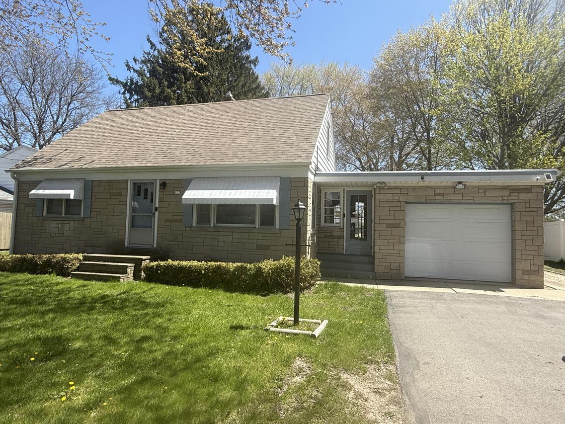 137 S Green Bay Rd, Mount Pleasant, WI 53406