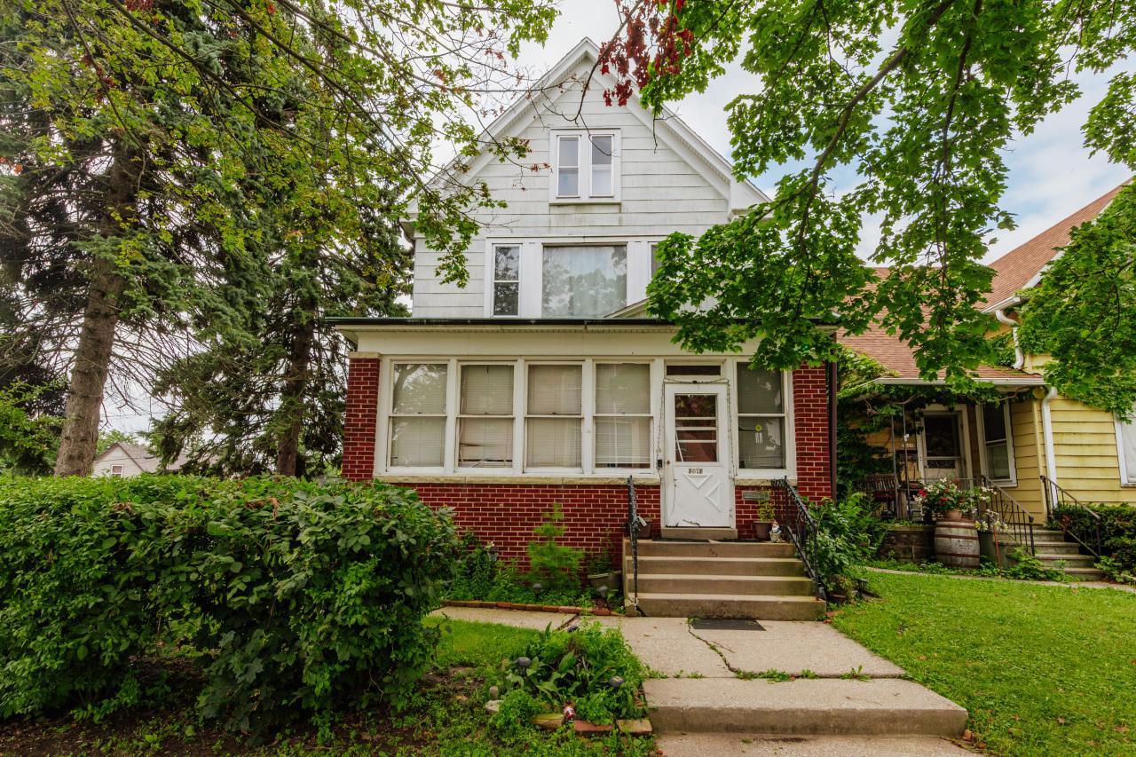 3671 E Plankinton Ave #3673, Cudahy, WI 53110