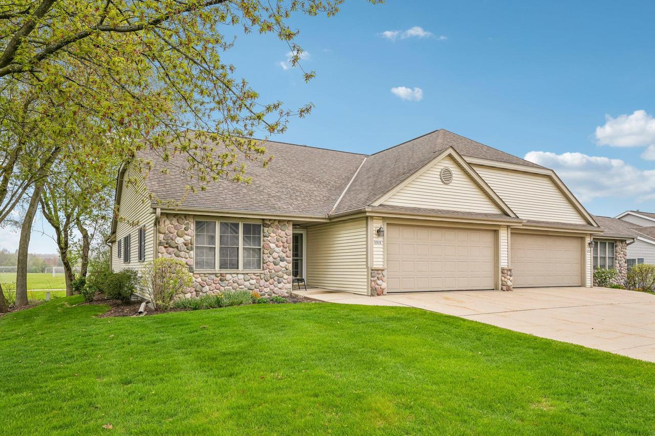 1910 Cedar St, Grafton, WI 53024