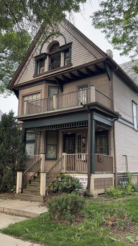 2343 N Palmer St #2351, Milwaukee, WI 53212