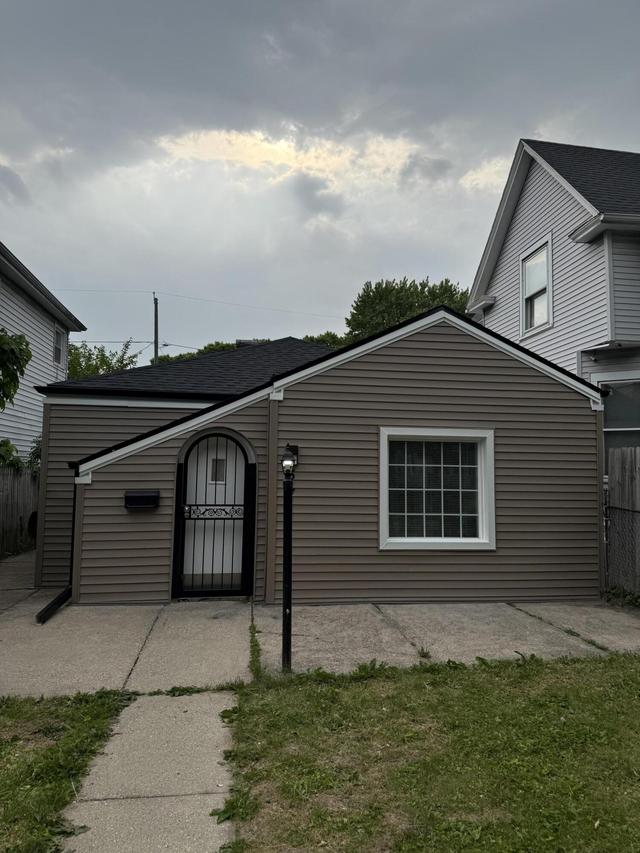 5411 N 37th St, Milwaukee, WI 53209