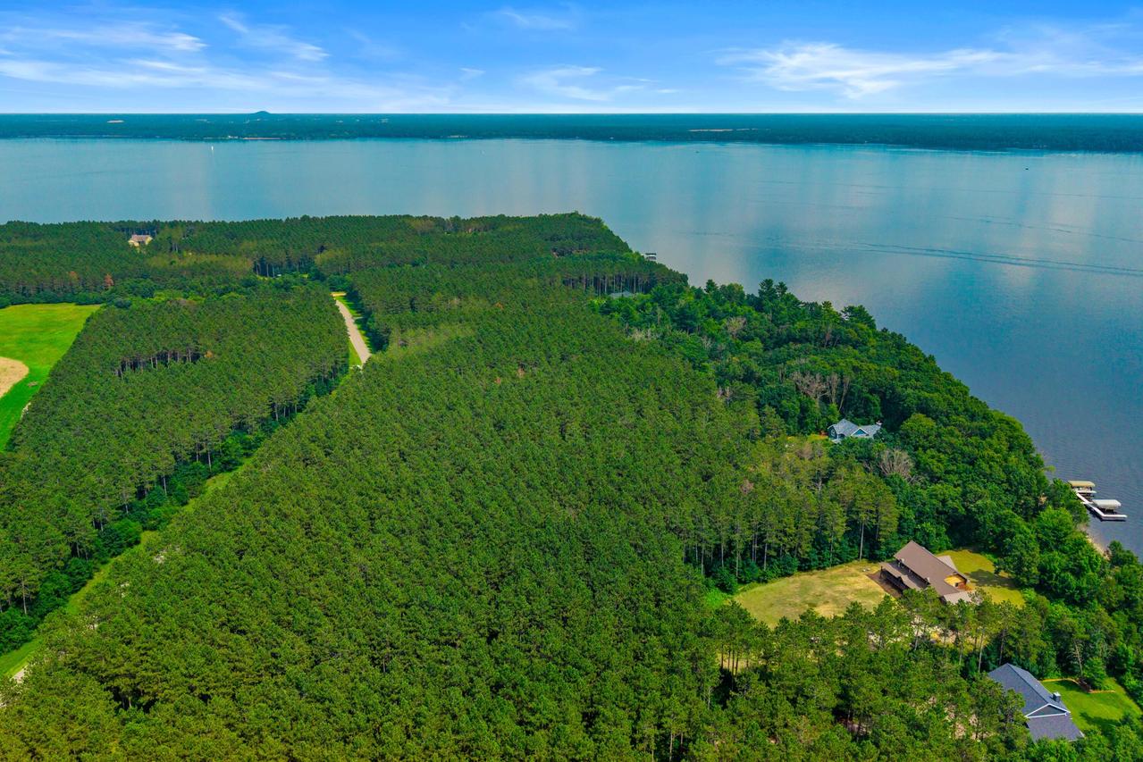 Lt38 Longview Point, Armenia, WI 54646