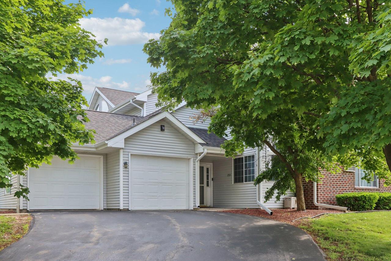 735 Cherokee Path, Lake Mills, WI 53551