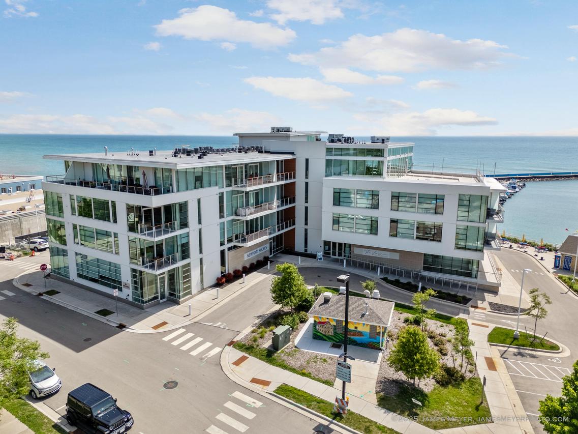 324 N Lake St #204, Port Washington, WI 53074