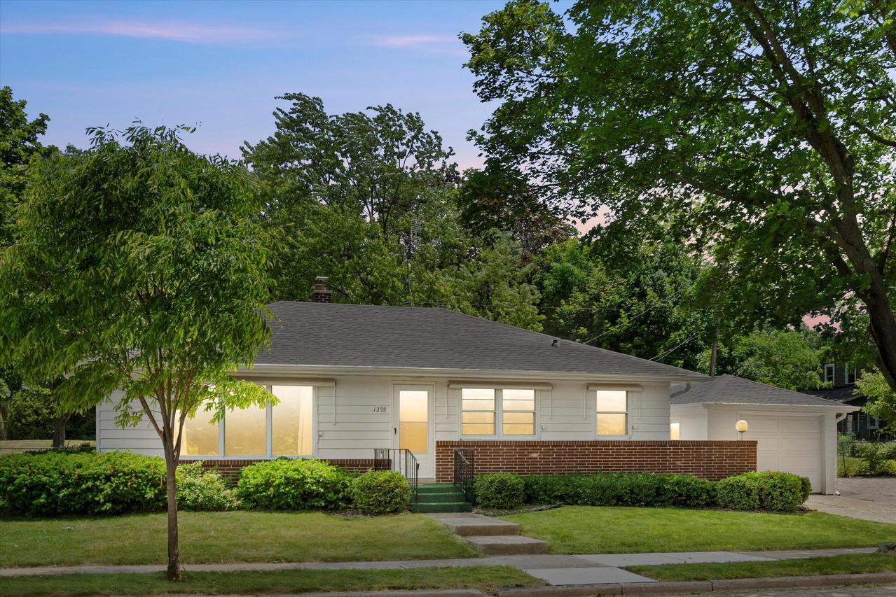 1355 Howard St, Racine, WI 53404