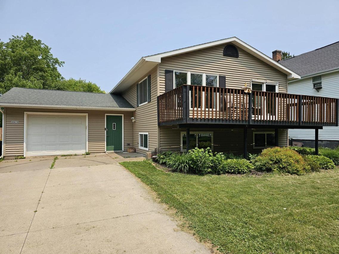 20416 W Ridge Ave, Galesville, WI 54630