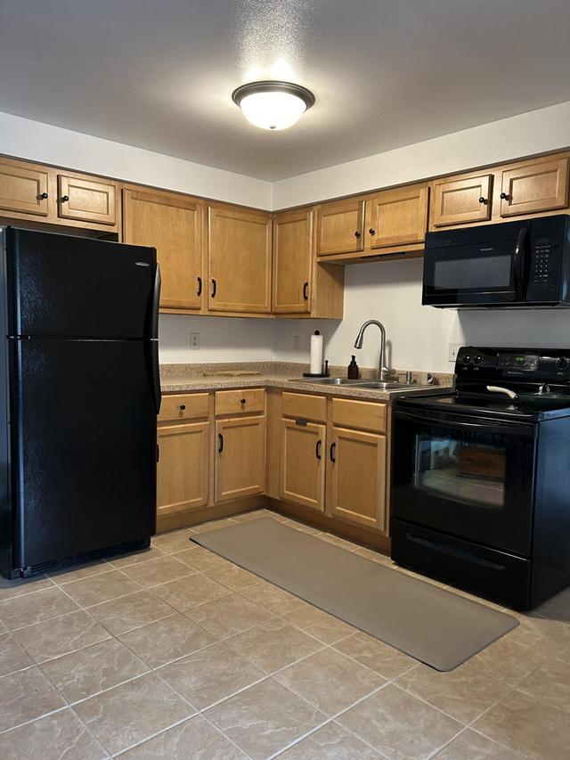 1106 S 7th St, Sheboygan, WI 53081