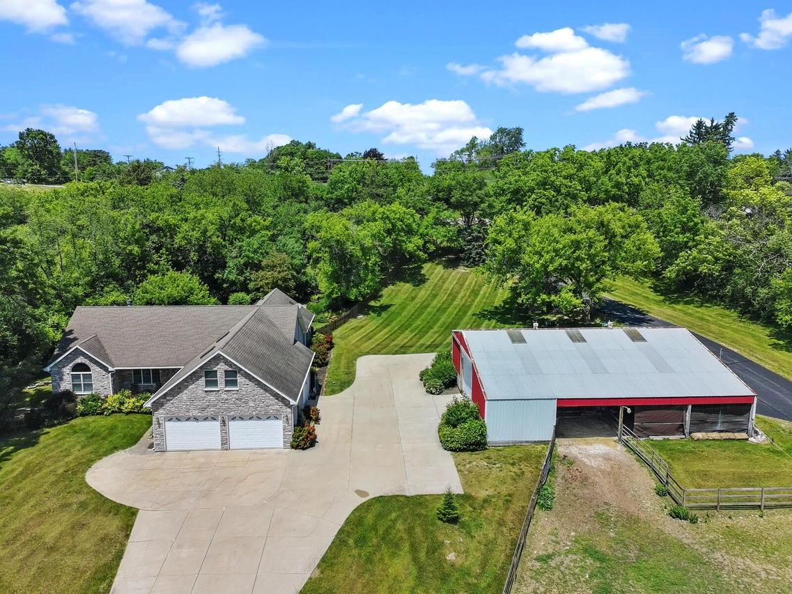 1201 Lance Dr, Twin Lakes, WI 53181