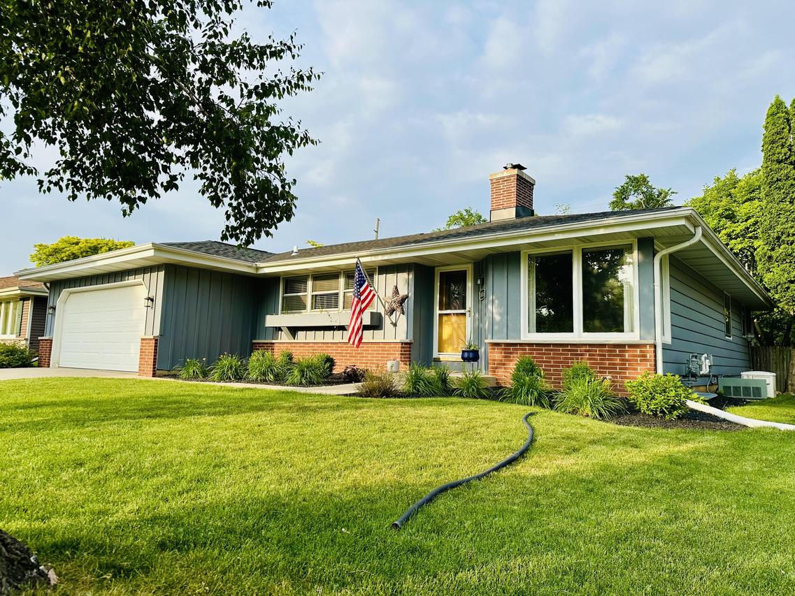 8055 50th Ave, Kenosha, WI 53142