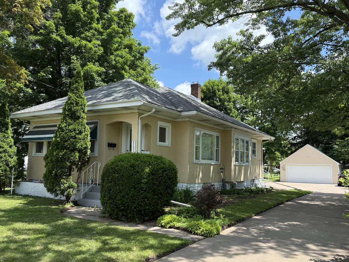 3131 Losey Blvd, La Crosse, WI 54601
