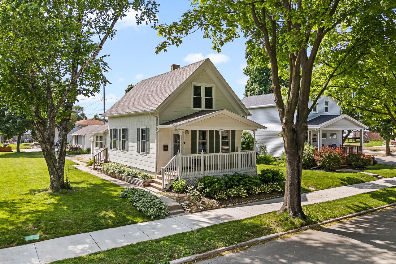 1834 N 20th St, Sheboygan, WI 53081