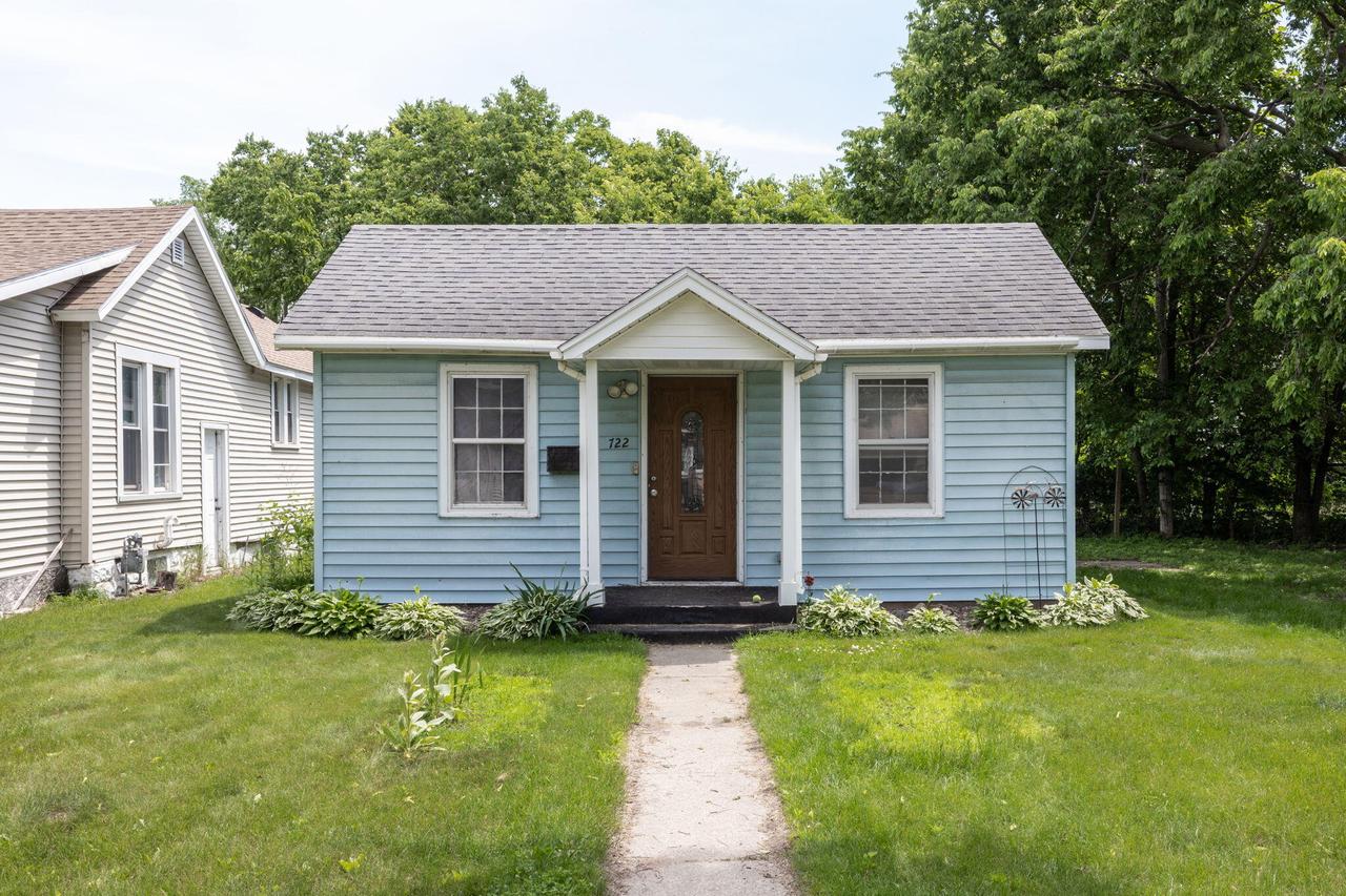 722 Avon St, La Crosse, WI 54603