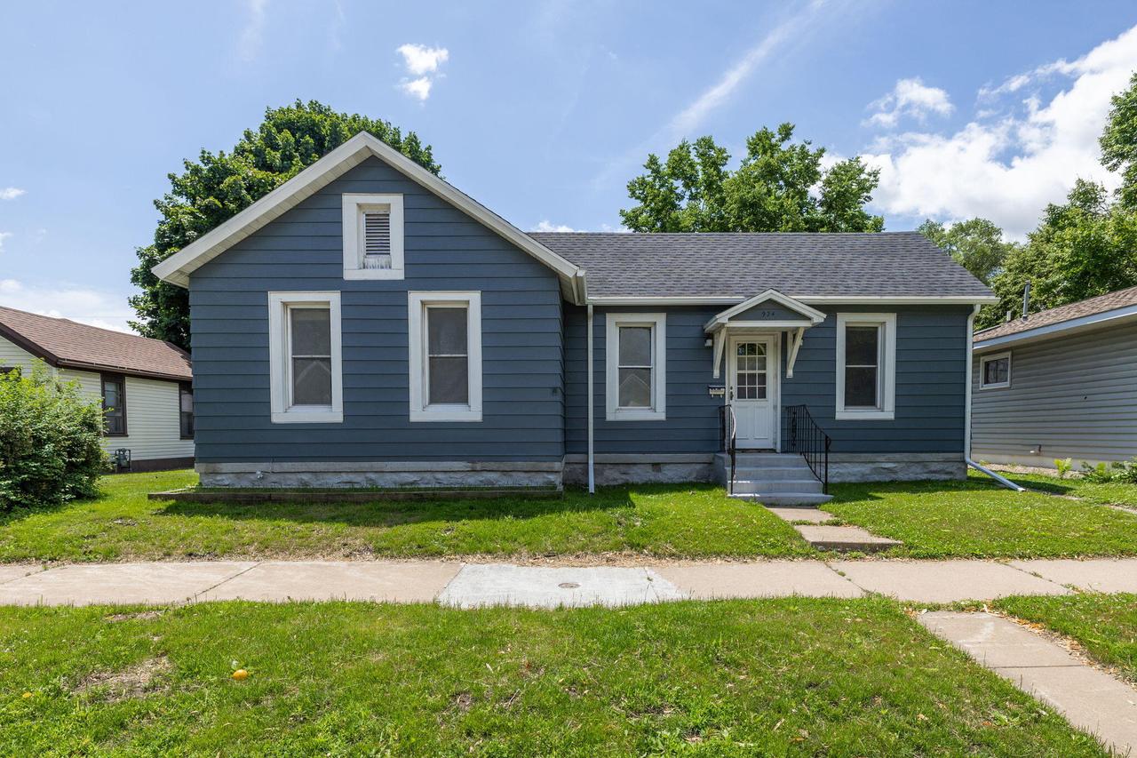 924 Redfield St, La Crosse, WI 54601