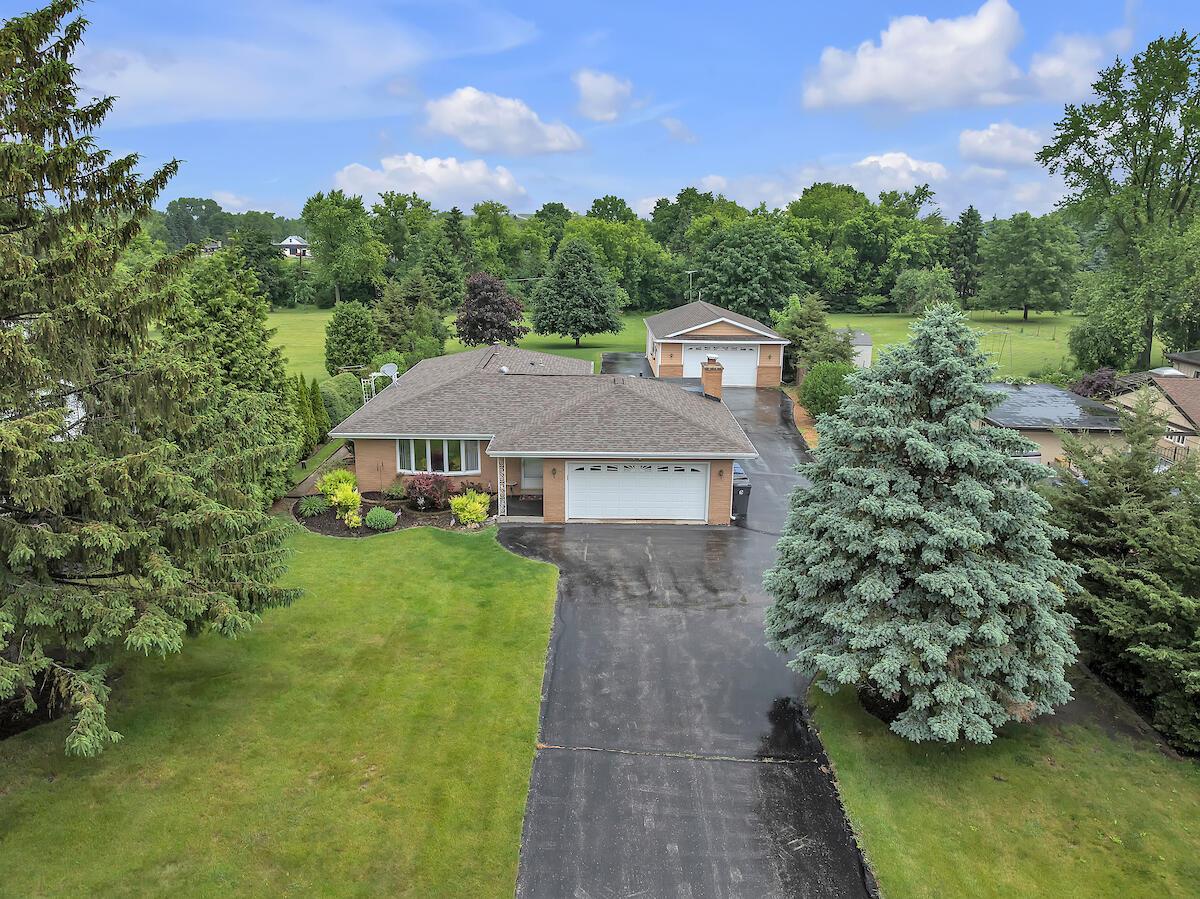 6524 Green Ridge, Mount Pleasant, WI 53406