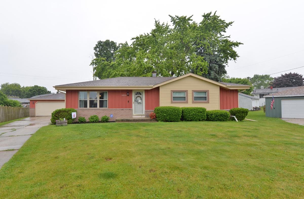 6846 Butternut Rd, Caledonia, WI 53402