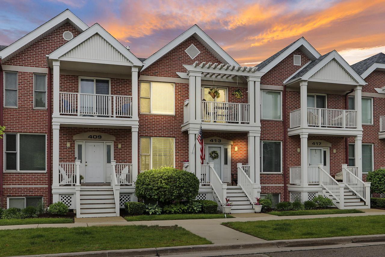 413 56th St, Kenosha, WI 53140