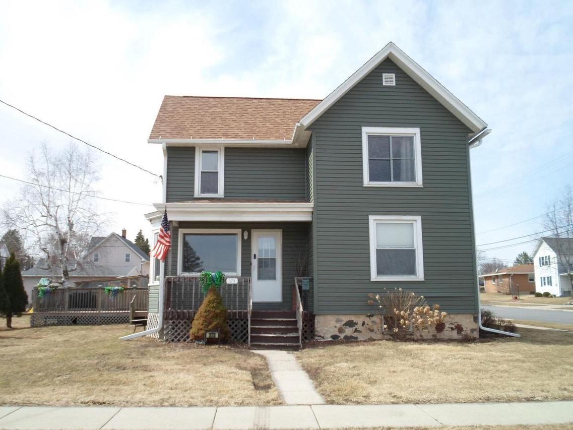 373 Grove St, Mayville, WI 53050