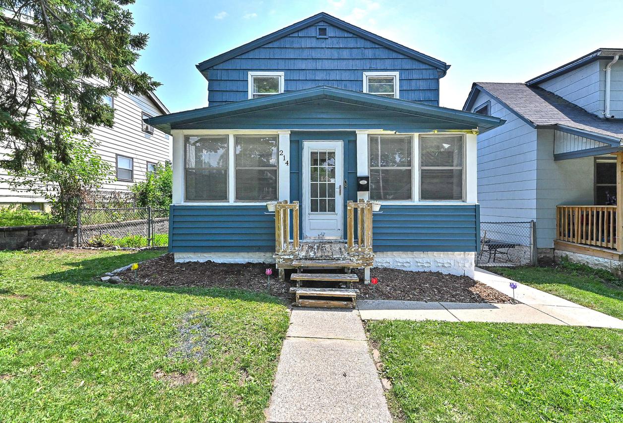 214 S 62nd St, Milwaukee, WI 53214