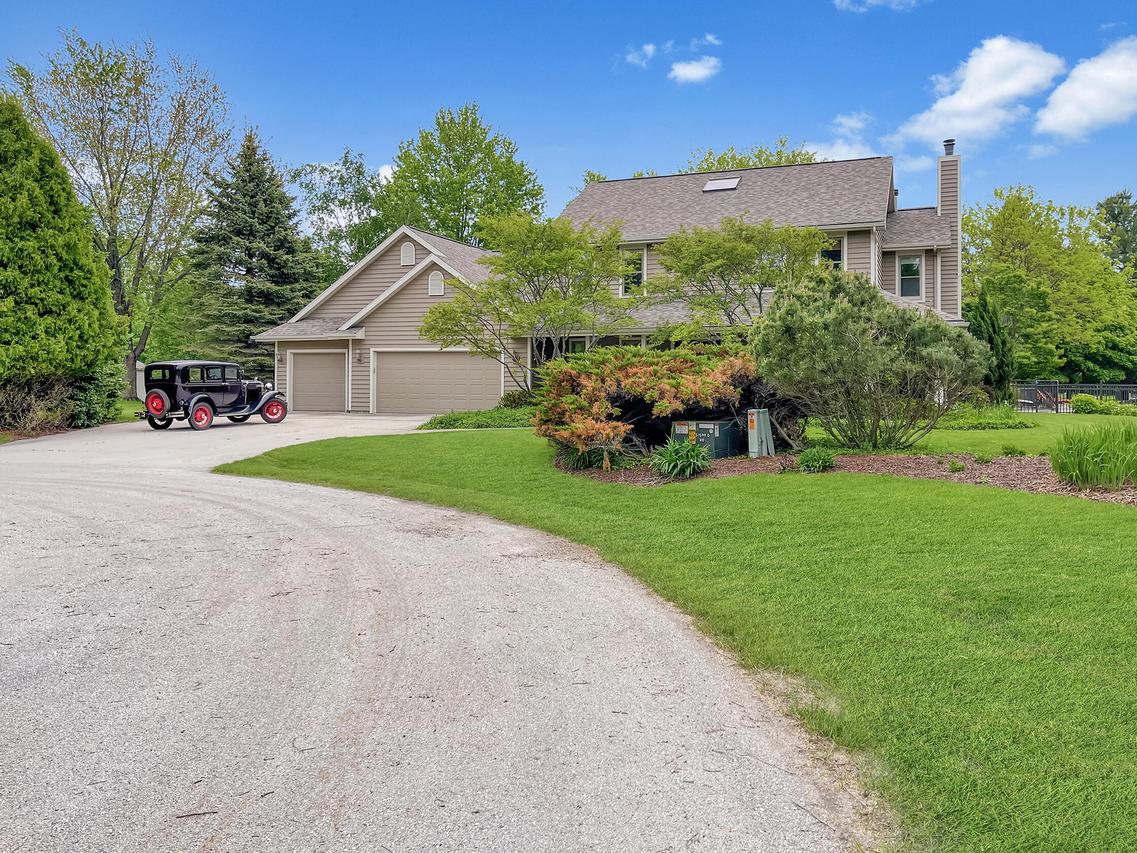 2307 W Willow Creek, Sheboygan, WI 53083