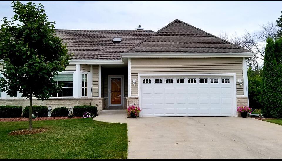 2488 Stoney Ln, Grafton, WI 53024