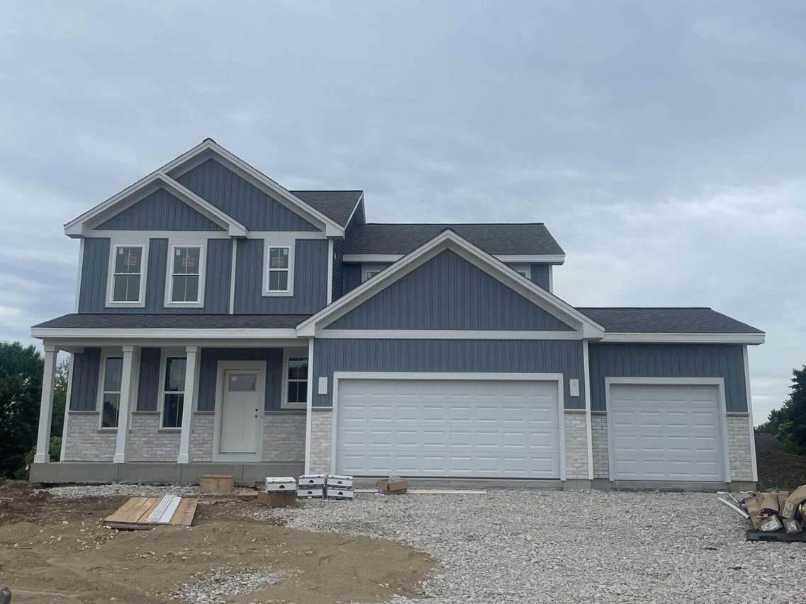 W168N10195 Bittersweet Trl, Germantown, WI 53022