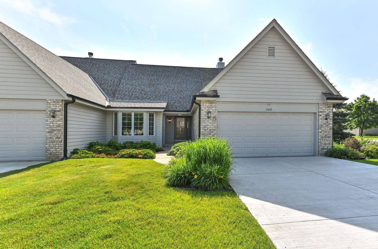 540 Mc Aurther Ln #B, Brookfield, WI 53045