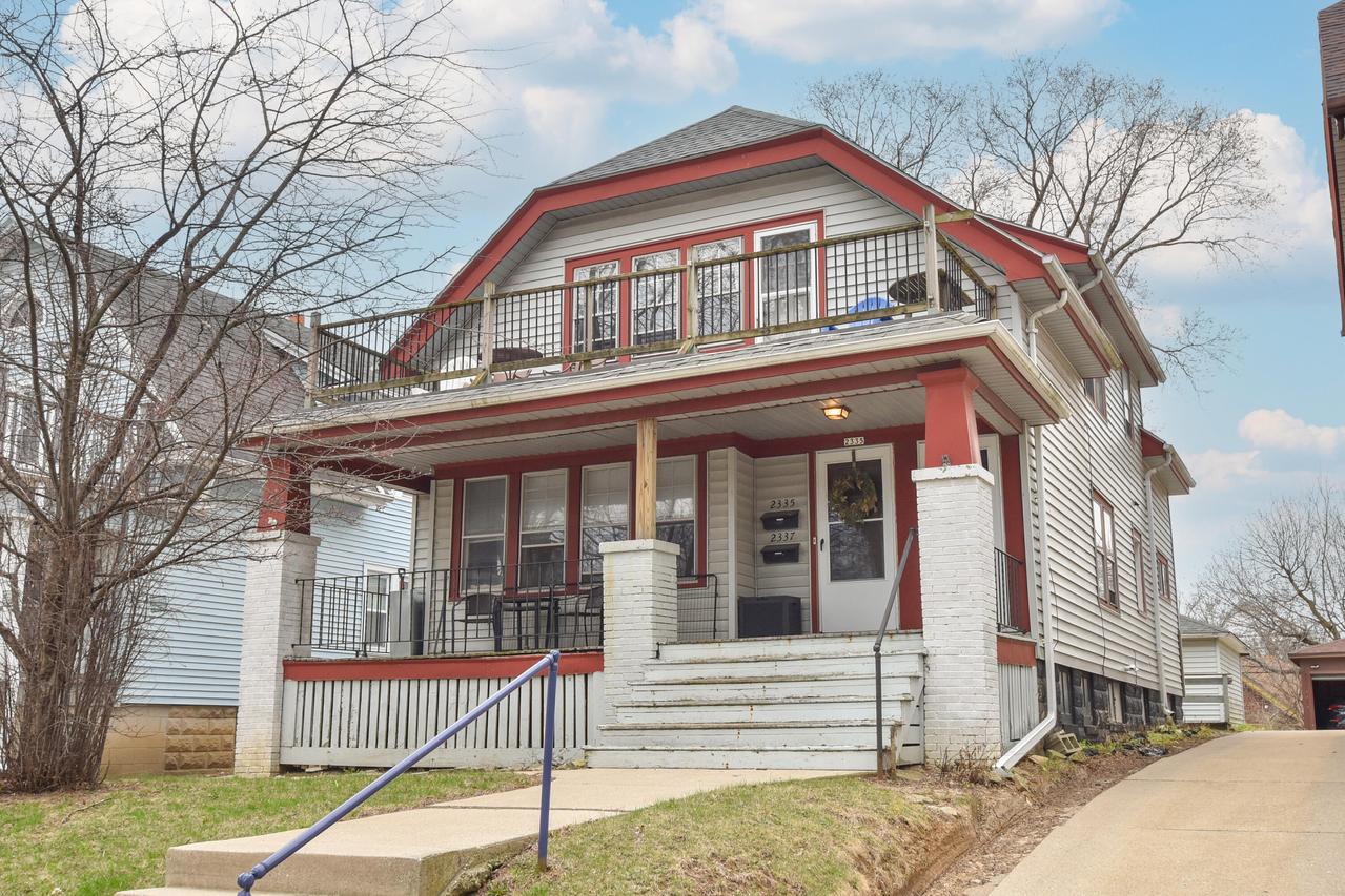 2335 N 65th St #2337, Wauwatosa, WI 53213