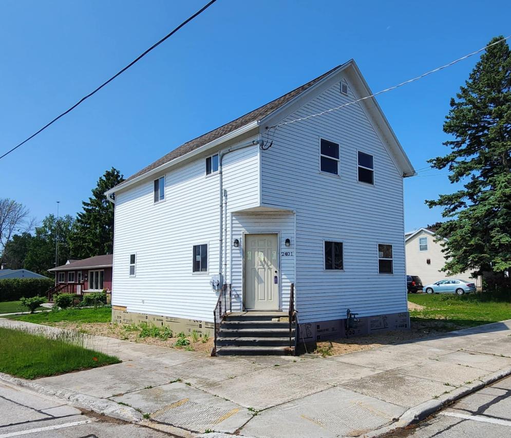 2401 12th St, Two Rivers, WI 54241