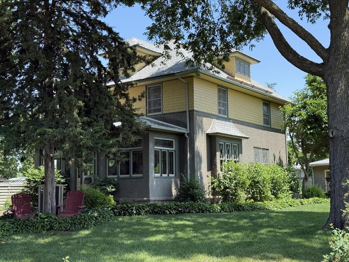 2505 Robinsdale Ave, La Crosse, WI 54601