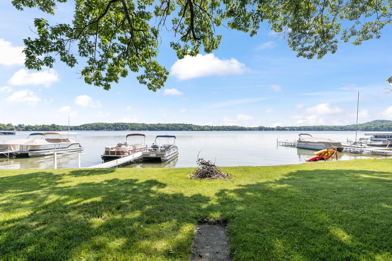 5324 Boettcher Dr #5322, West Bend, WI 53095