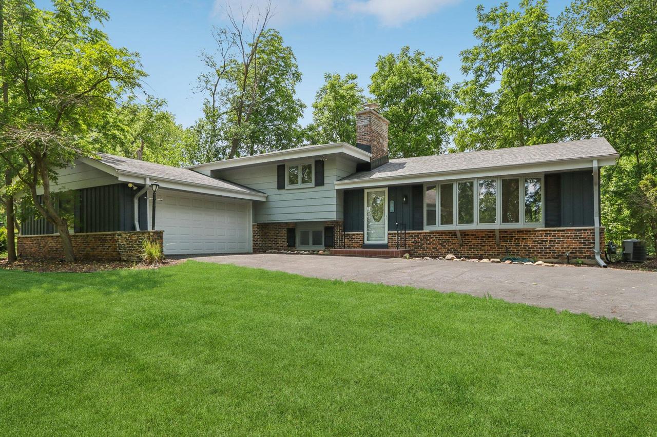 3325 Bradee Rd, Brookfield, WI 53005