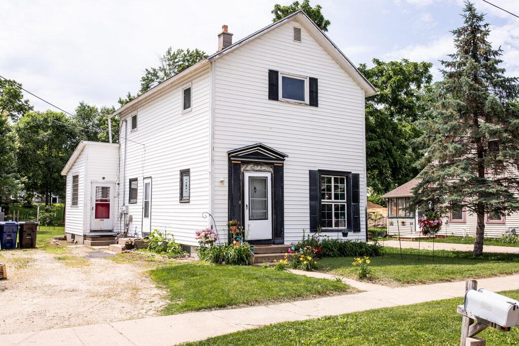 108 N Tyler St, Sparta, WI 54656