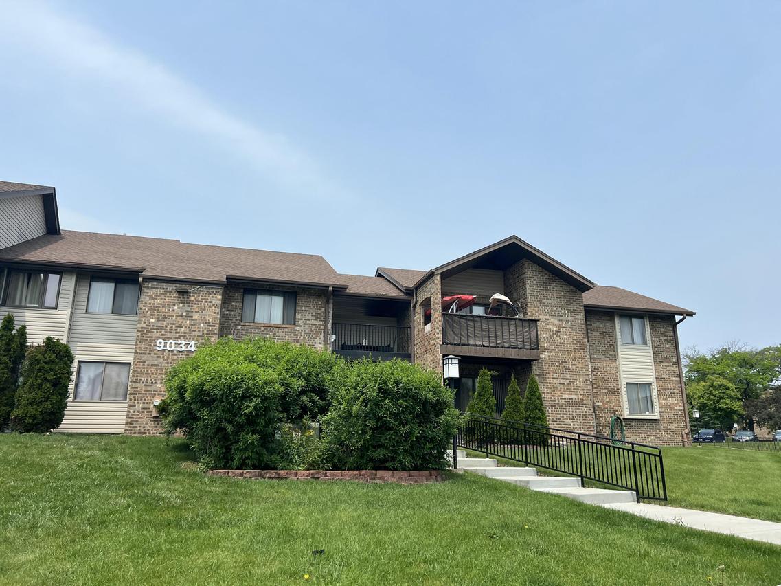 9034 W Lisbon Ave #8, Milwaukee, WI 53222