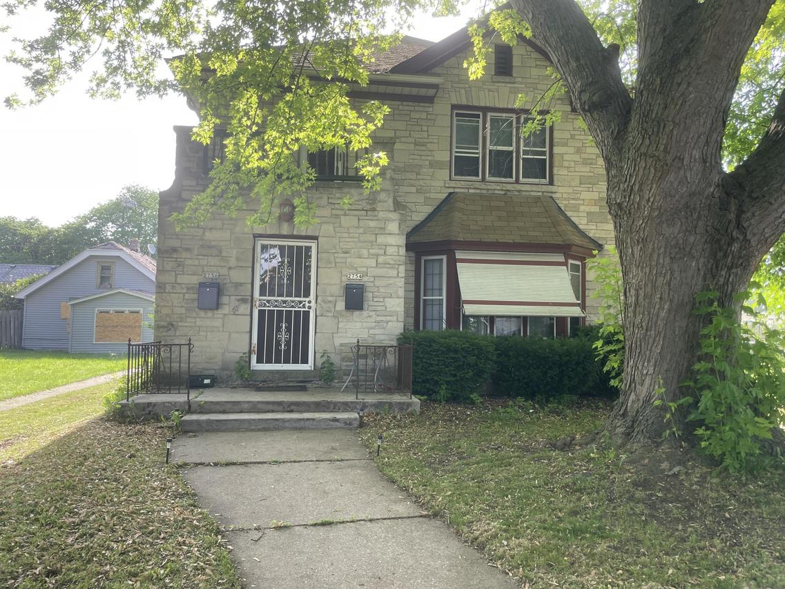 2754 N 56th St, Milwaukee, WI 53210