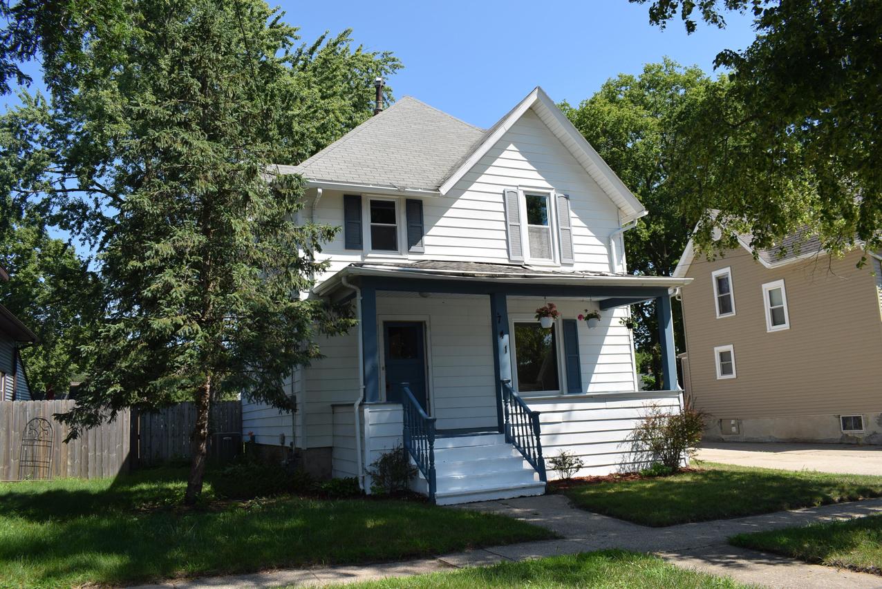 741 Vernon Ave, Beloit, WI 53511