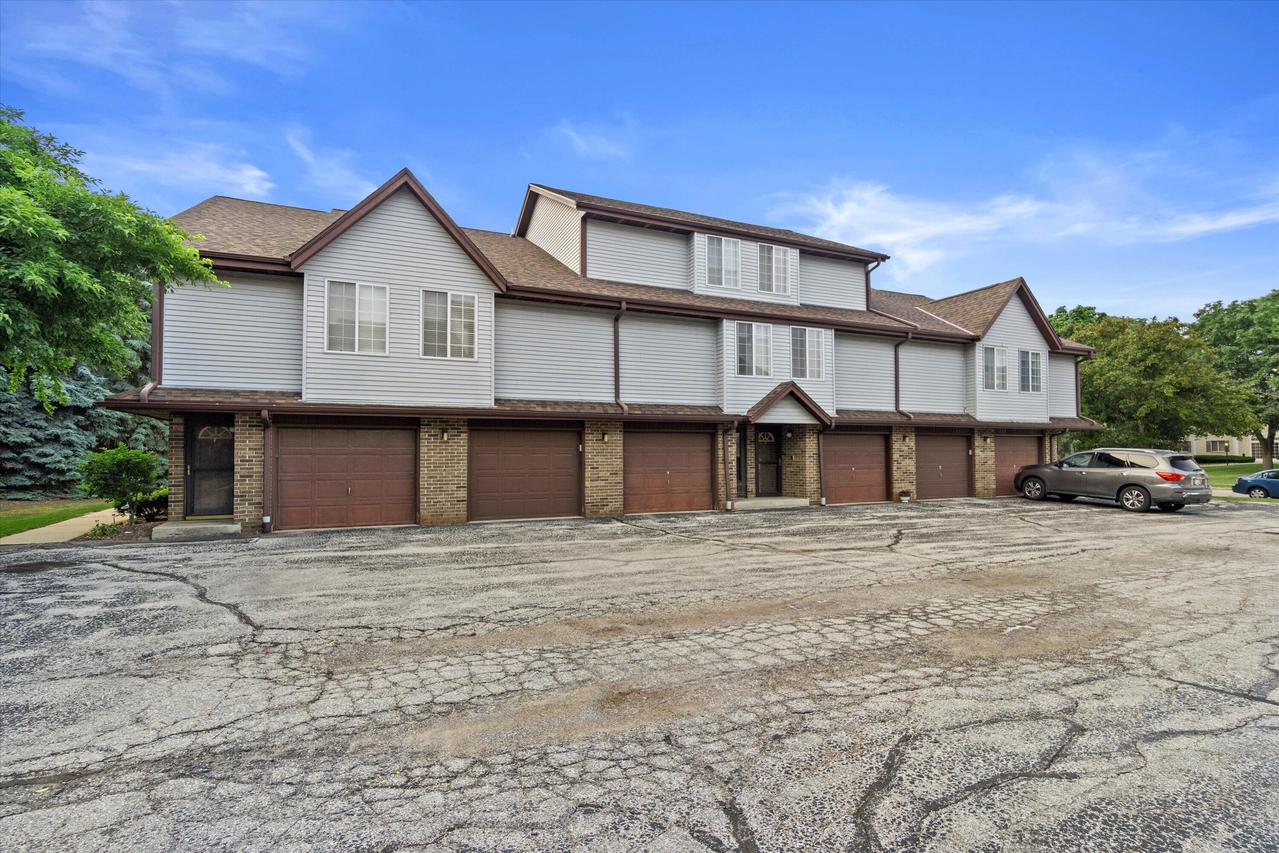 2021 S 102nd St #C, West Allis, WI 53227