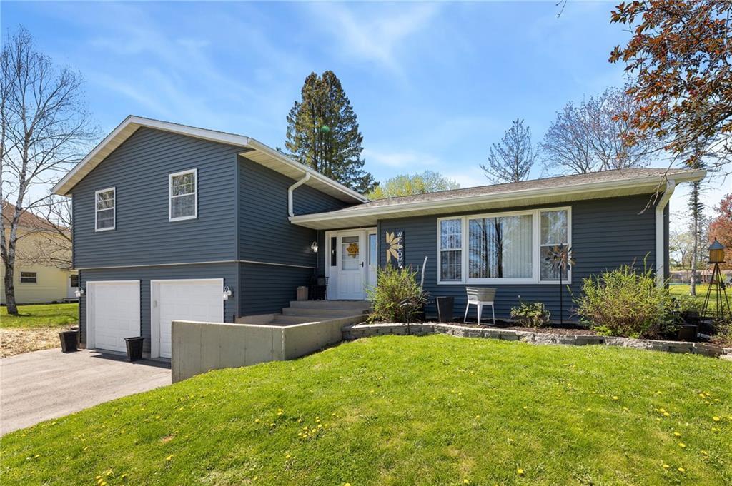 408 N 8th St, Black River Falls, WI 54615