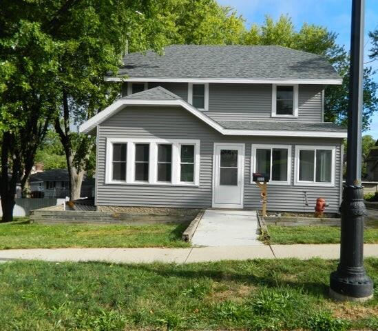 311 W Racine St, Jefferson, WI 53549