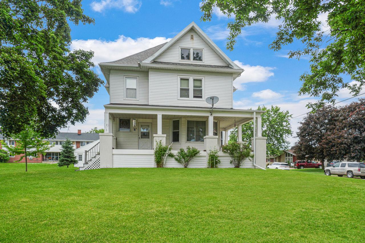 1010 Main St, Lomira, WI 53048