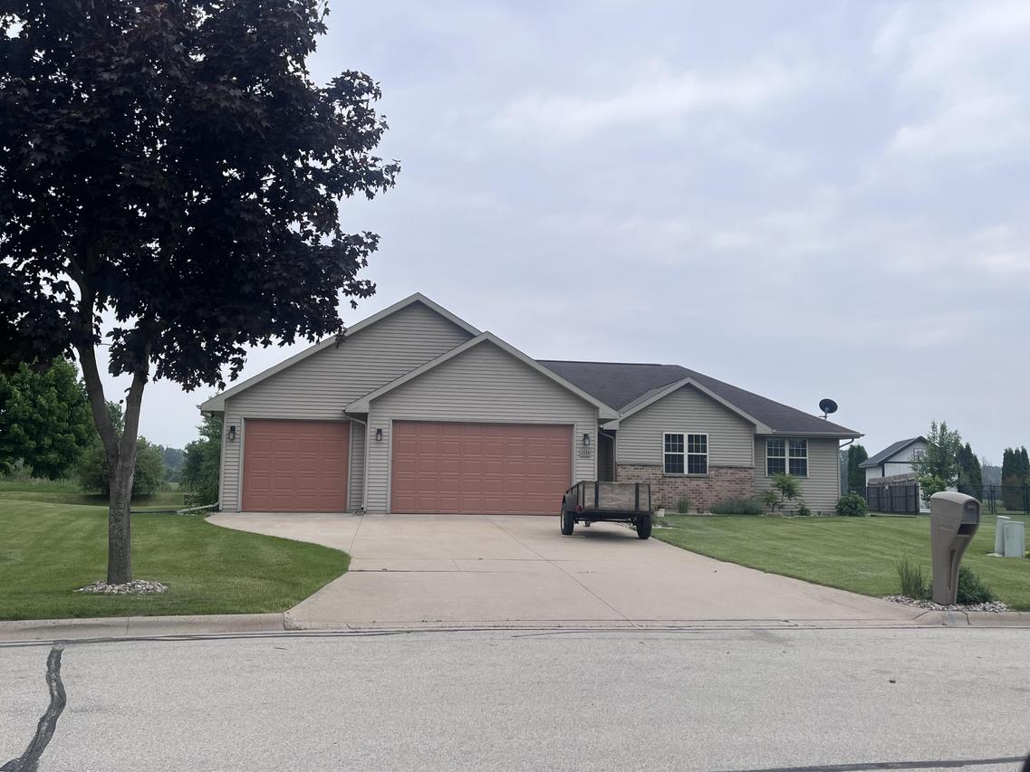 1534 Mcrae Cir, Bellevue, WI 54311