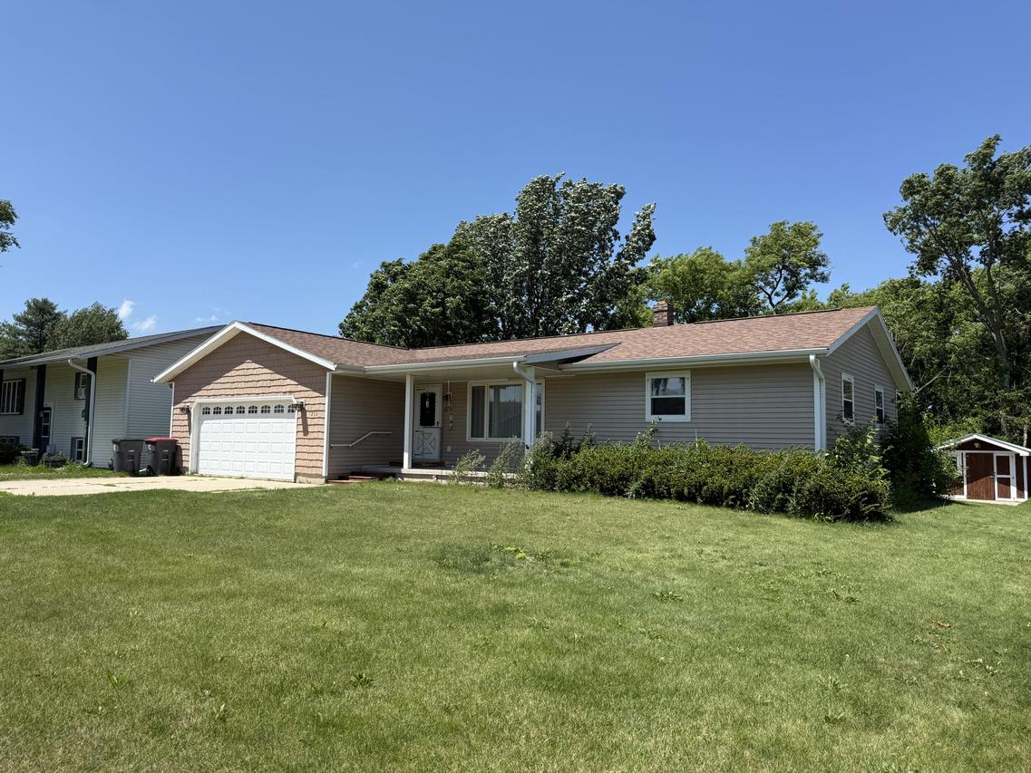 213 Emerald Dr, Reeseville, WI 53579