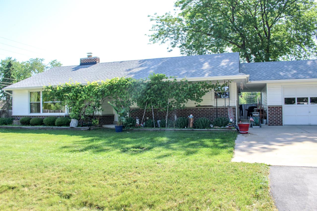 4943 Tanglewood Ave, Caledonia, WI 53402
