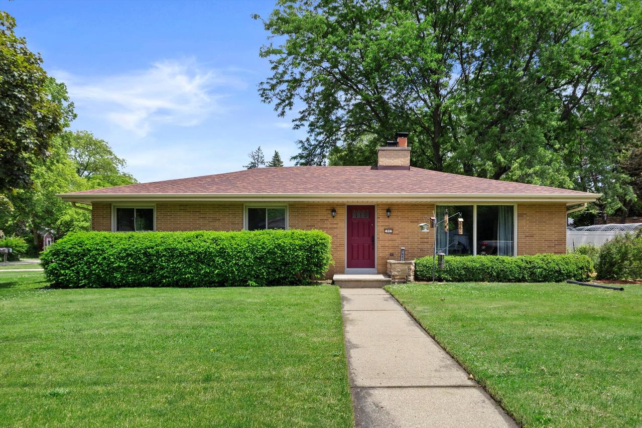 1805 Ridge Ave, Mount Pleasant, WI 53406