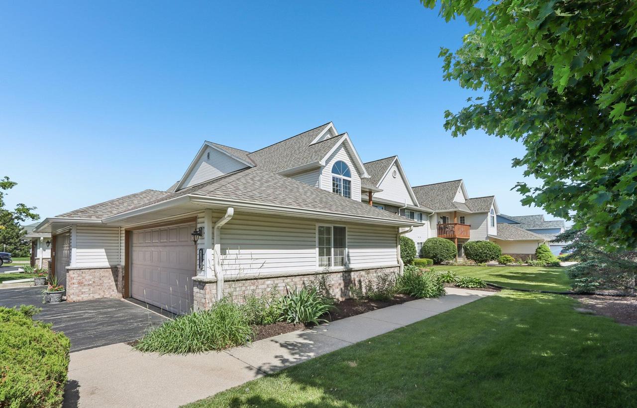 2205 N University Dr #5, Waukesha, WI 53188