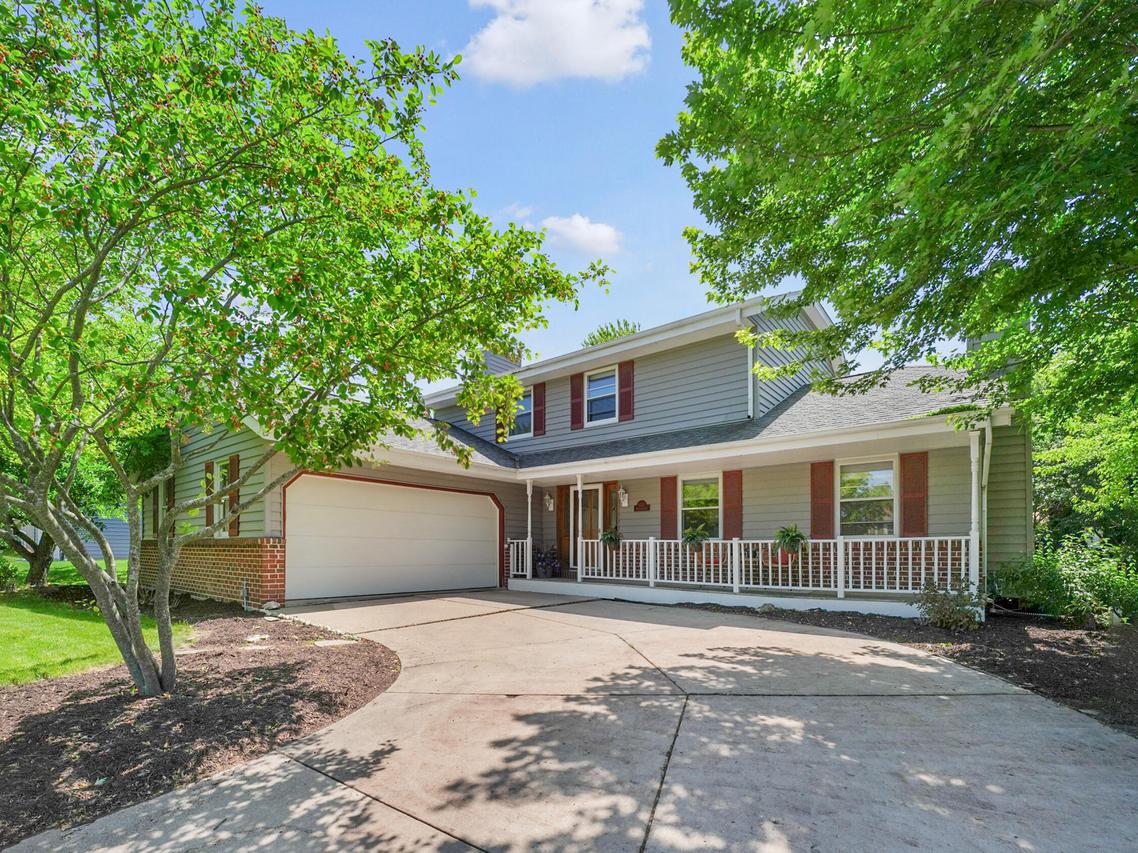 N108W17069 Hawthorne Dr, Germantown, WI 53022