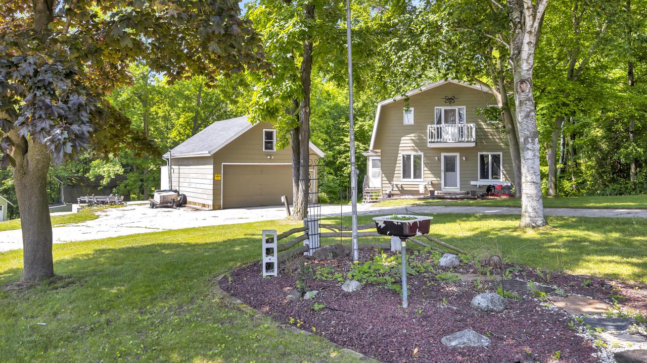 W6331 W Westwind Rd, Plymouth, WI 53073