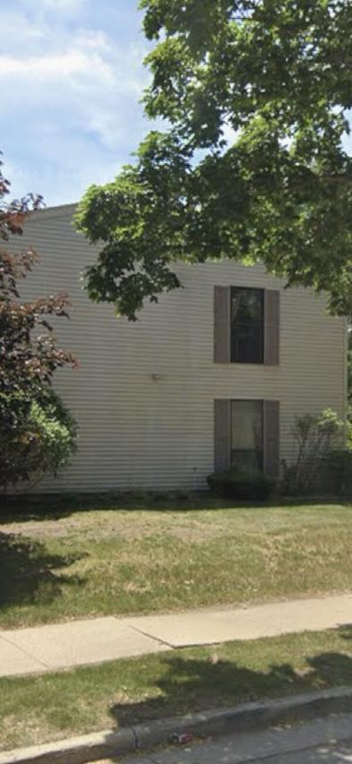 1883 Haymarket Rd #26, Waukesha, WI 53189