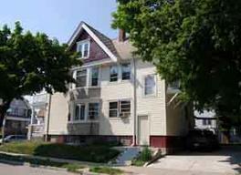 2400 N 35th St #2402, Milwaukee, WI 53210