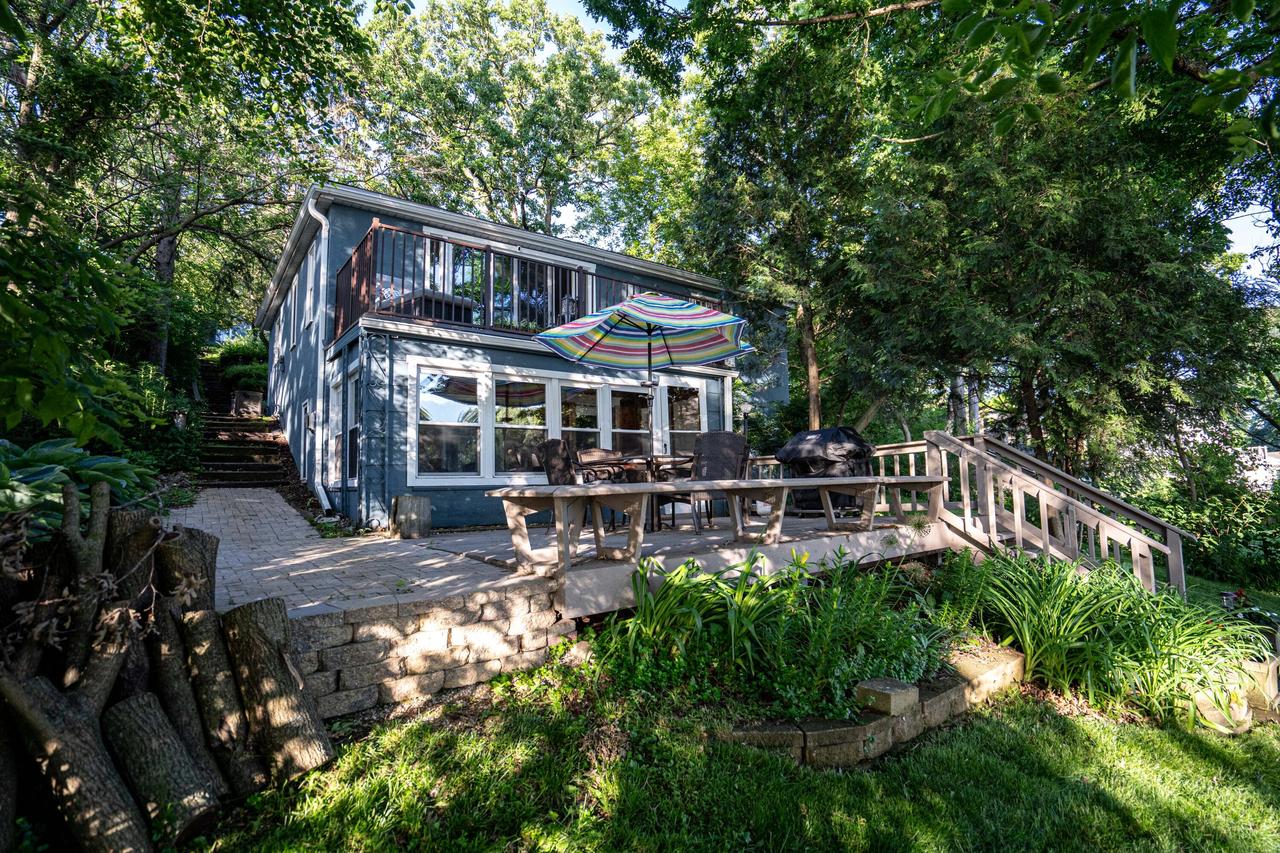 S107W34898 S Shore Dr, Eagle, WI 53149