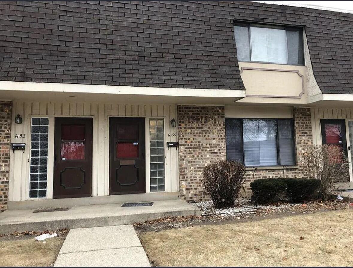 6149 W Calumet Rd, Milwaukee, WI 53223